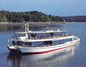 Personenschifffahrt Möhnesee mit dem Katamaran MS Möhnesee